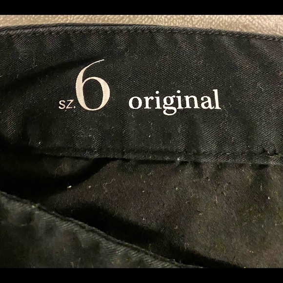 Ann Taylor gray short - Picture 2 of 3